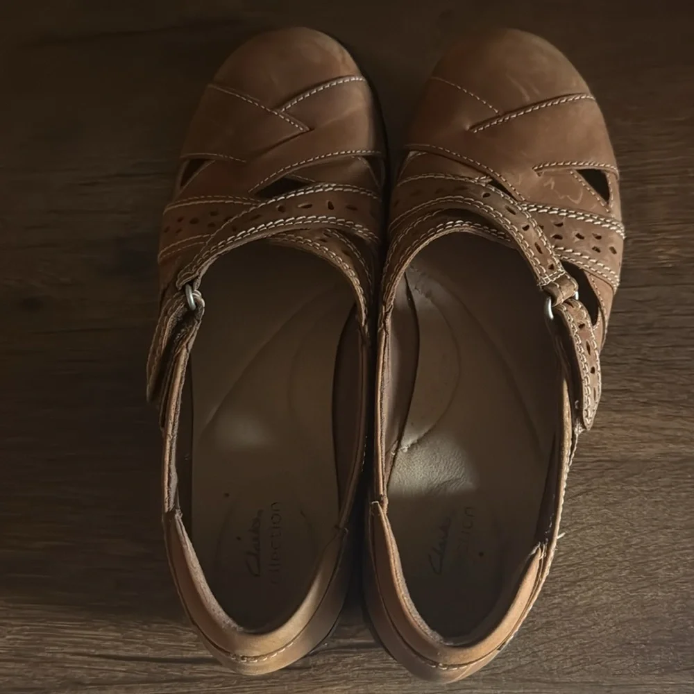 Women’s Clark’s - Picture 7 of 8